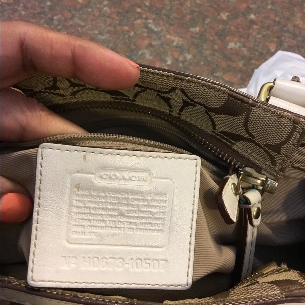 Vintage Coach - Picture 7 of 7